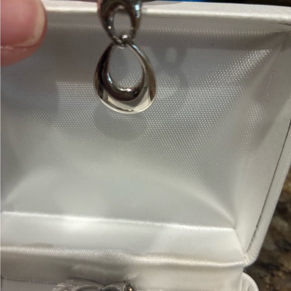 Elegant Silver and Gold Earrings Set - Picture 3 of 7